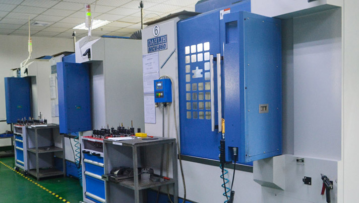 IML/IMD模內注塑加工設備-發那科CNC