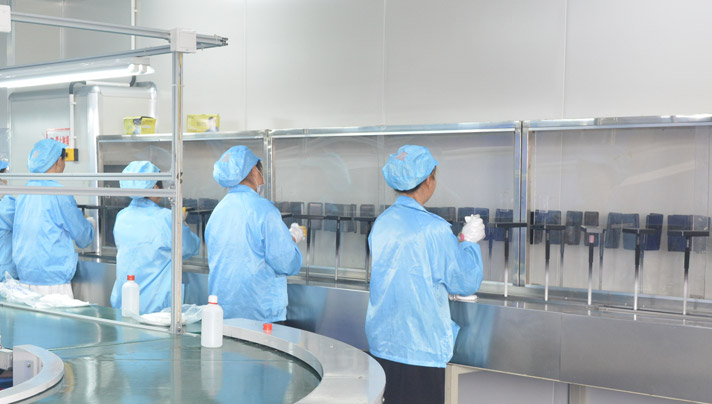 IML/IMD模內注塑加工流水線作業
